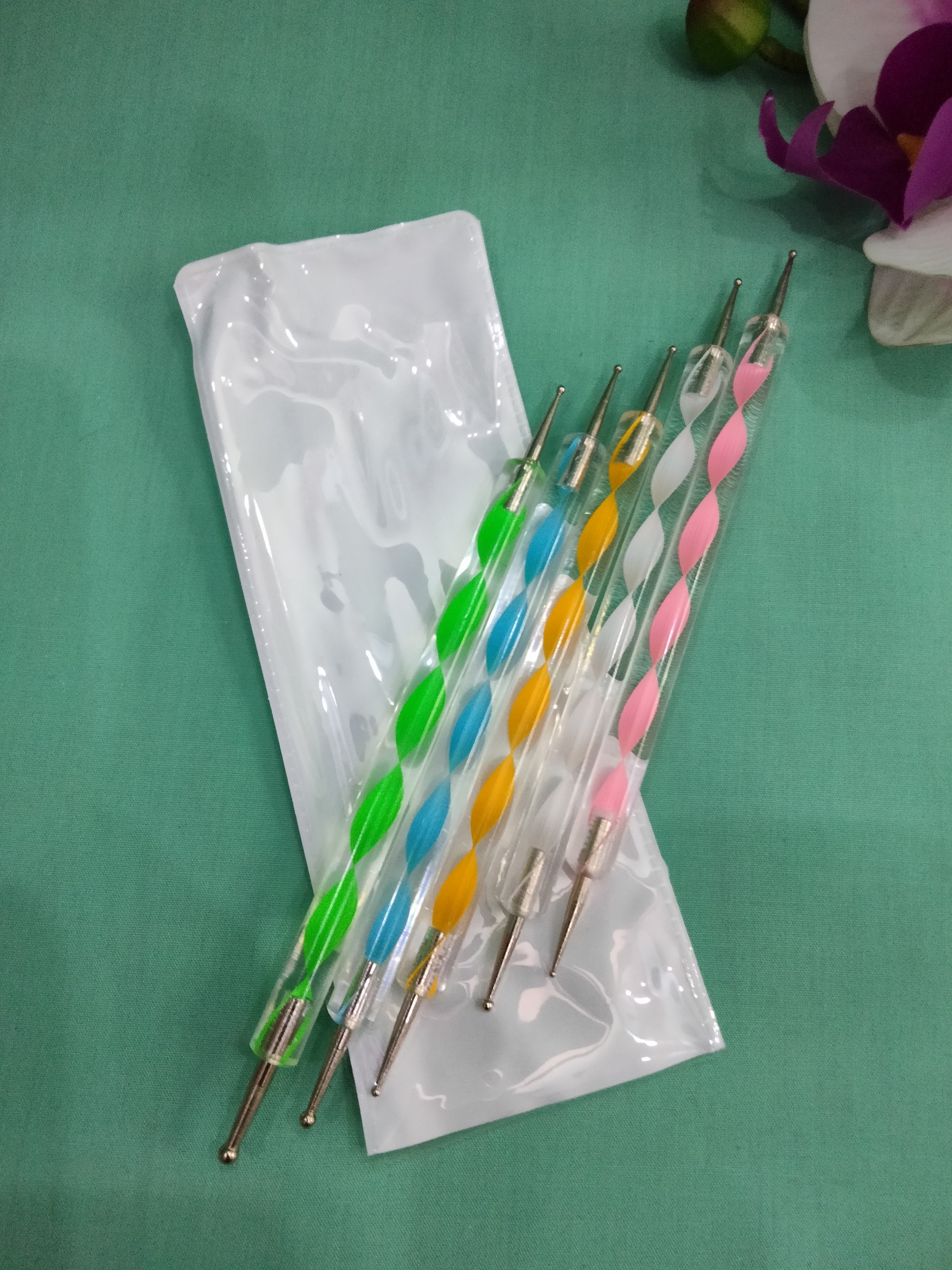 Bộ dụng cụ dùng để chấm bi móng - Trường Thọ, TĐ
