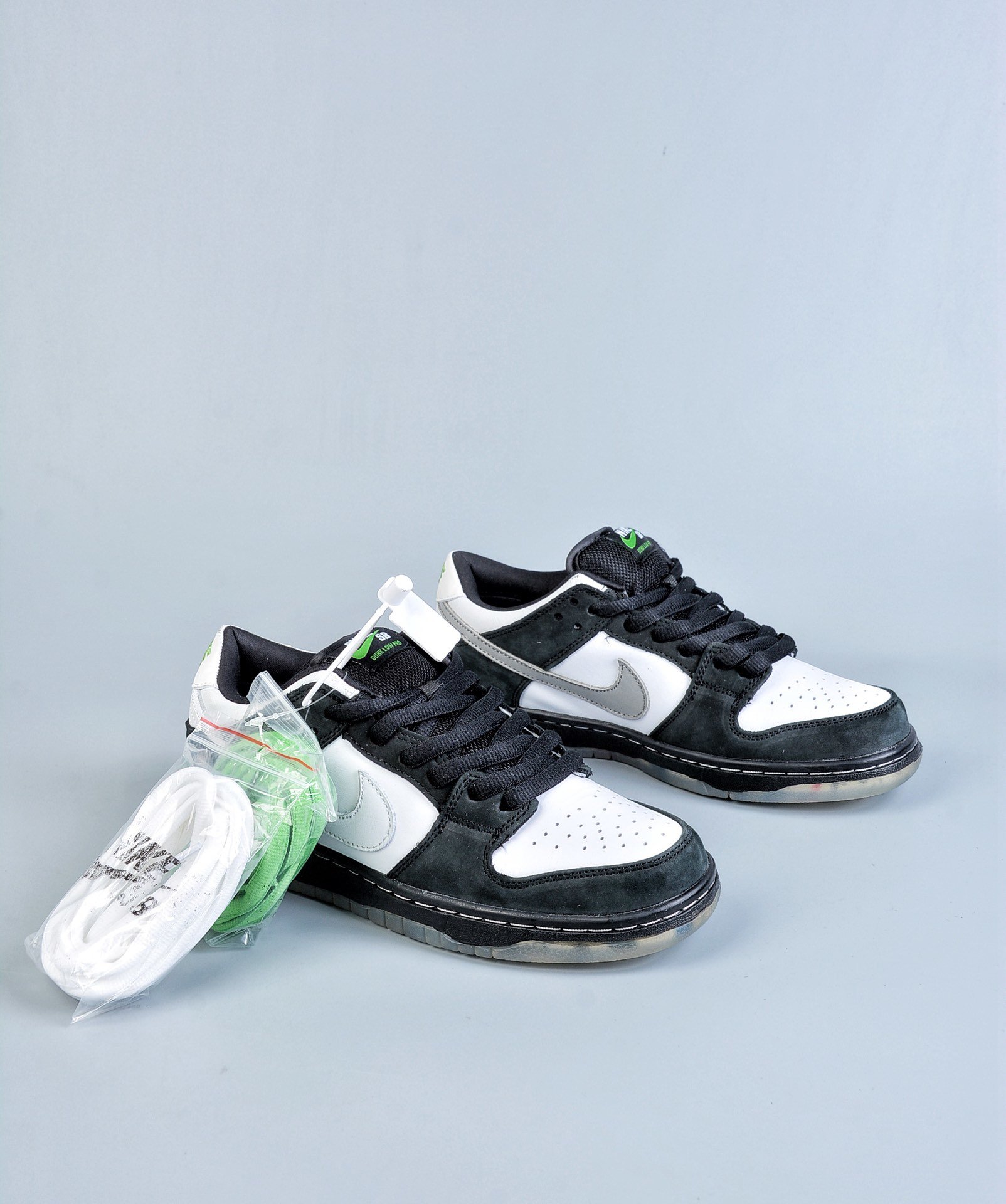 nike x staple sb dunk low pigeon