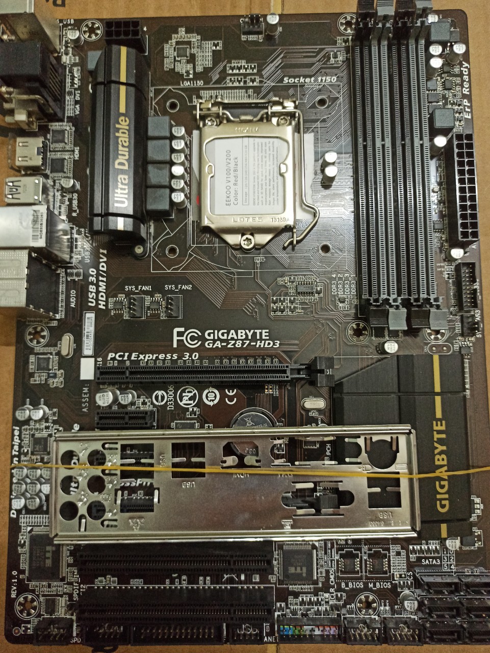 Main Gigabyte Z87-D3HP sáng bóng như mới