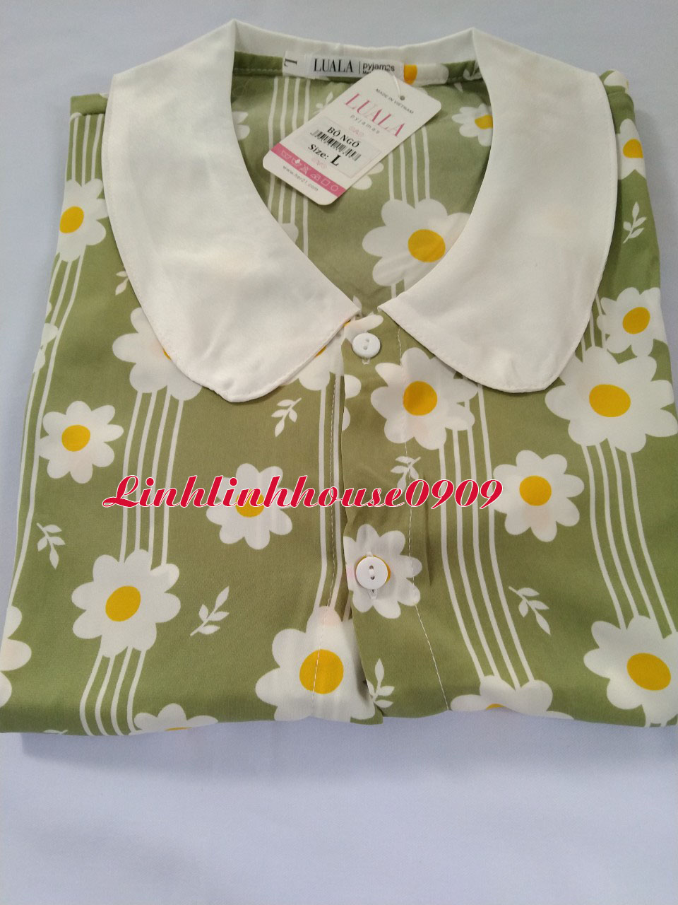 Đồ bộ mặc ở nhà Pijama lụa mango cộc lửng hoa cúc xanh