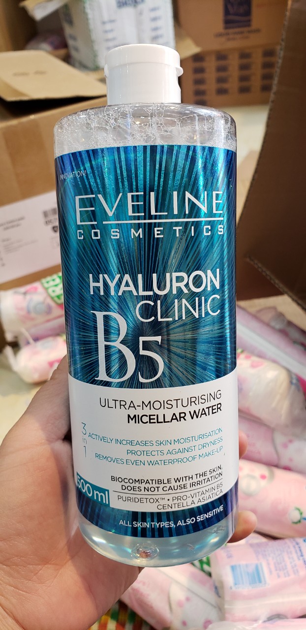 Nước tẩy trang Eveline Hyaluron Clinic B5 dưỡng ẩm 3 trong 1 500ML thumbnail