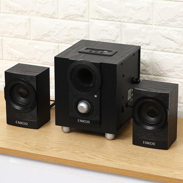 Loa vi tính 2.1 Enkor E700 Đen