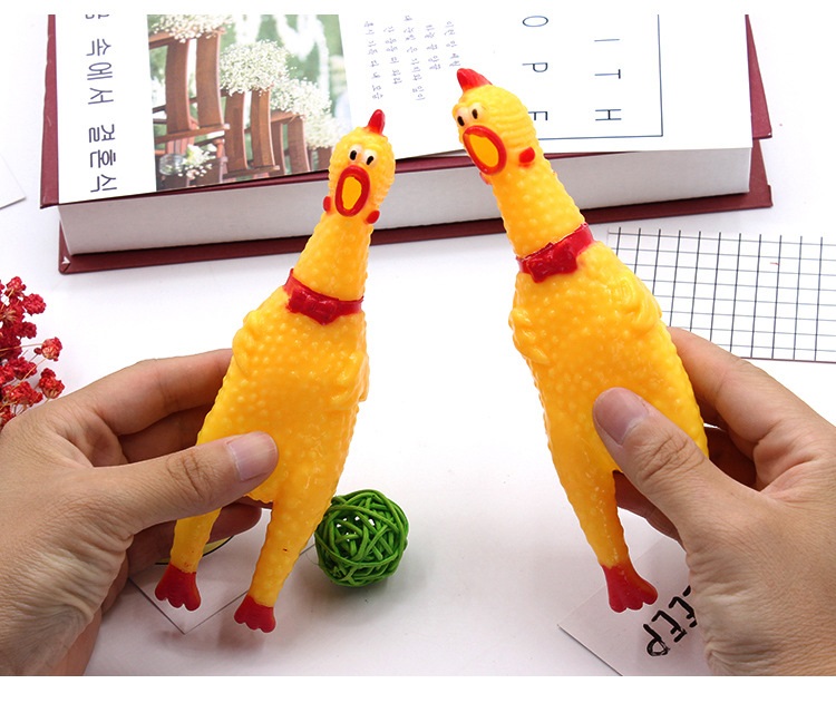 Đồ chơi bóp gà la hét um sùm vui nhộn