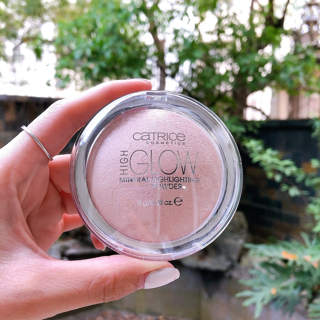 Phấn Highlight Catrice High Glow Mineral - Light Infusion 010