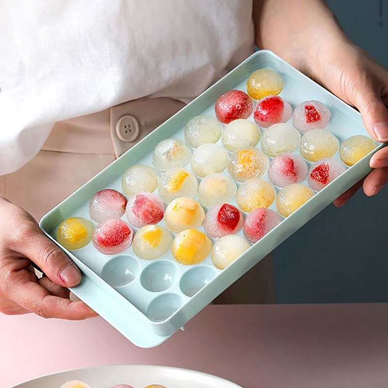 3D%20Round%20Ice%20Cube%20Tray%20With%20Lid%20Plastic%20Diamond%20Style%20Ice%20Mold%20Spherical%20Moulds%20-%20Image%206