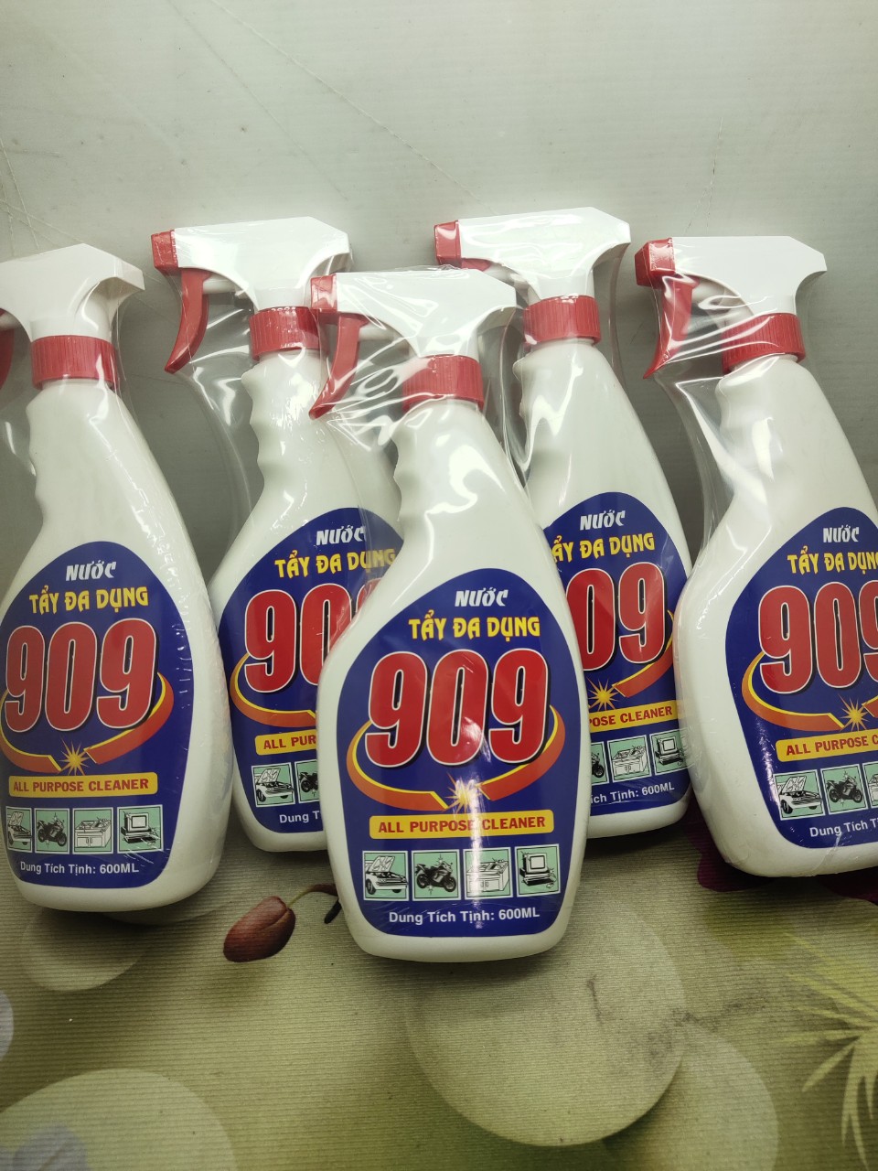 nước tẩy đa dụng 909