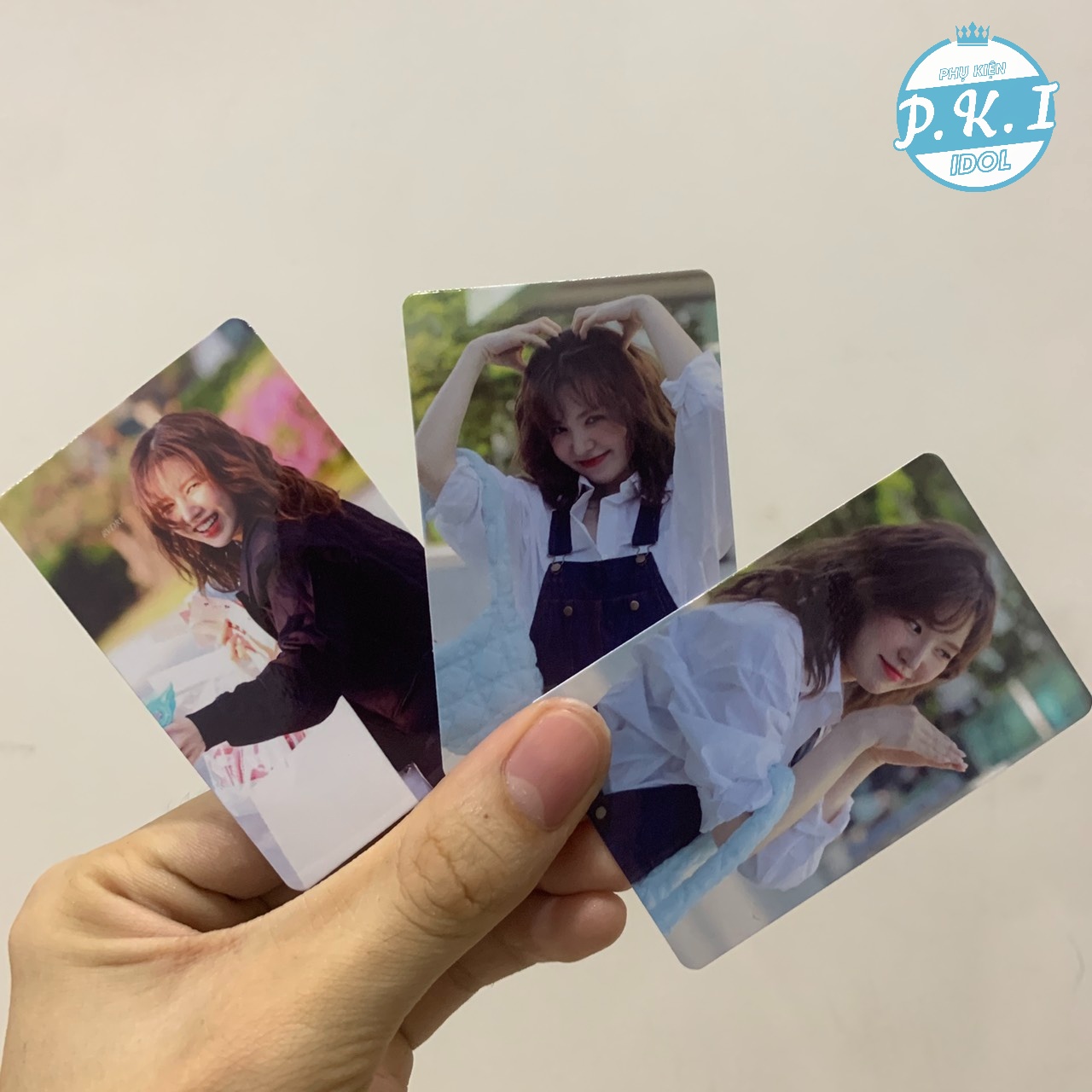 Bộ 9 Tấm Card Wendy Cười Tít Mắt Mới Nhất