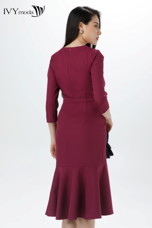 Đầm đuôi cá phối khuy ngọc trai (không kèm đai) IVY moda MS 48M7088