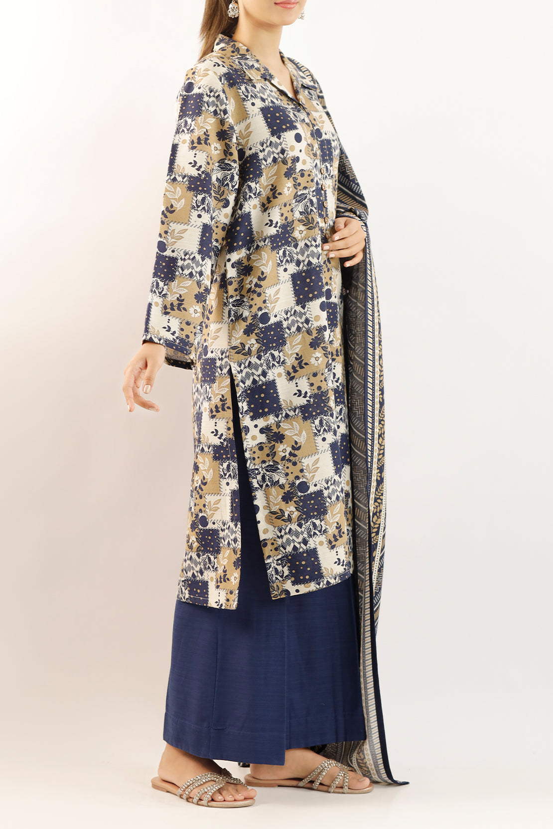 Saya - Printed Khaddar Stitched 3 Piece. 
