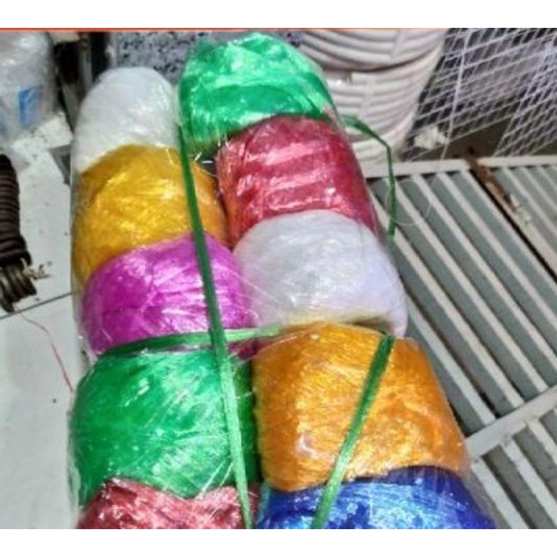 1 cuộn dây nilong nhỏ cột đồ