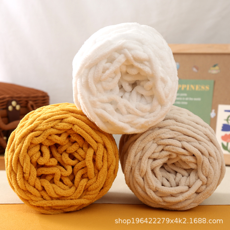 100g%20(45%20Yards)%206mm%20Width%20100%25%20polyester%20Thick%20Chenille%20Ice%20Yarn%20For%20Hand%20Knitting%20Blanket%20Slipper%20Hat%20Scarves%20Etc.%20CBTX%20-%20Image%203
