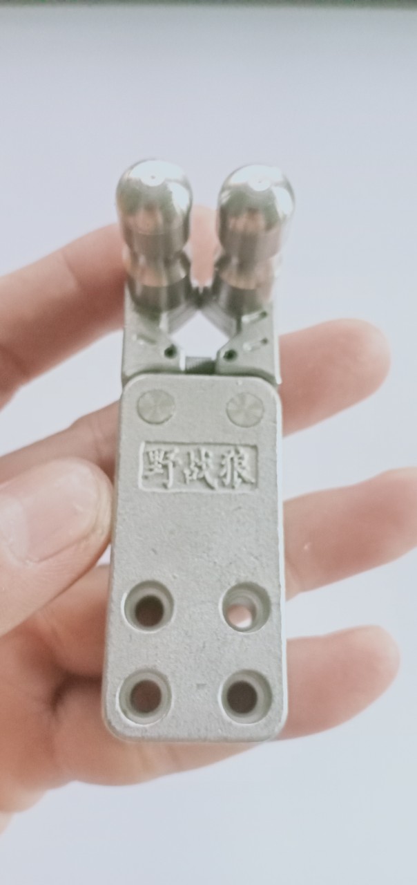 Dụng cụ giữ dây săn cá