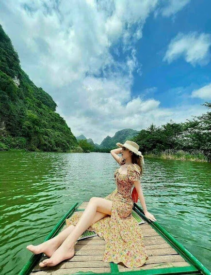 [HCM]ĐẦM XOÈ CỔ VUÔNG TAY PHỒNG