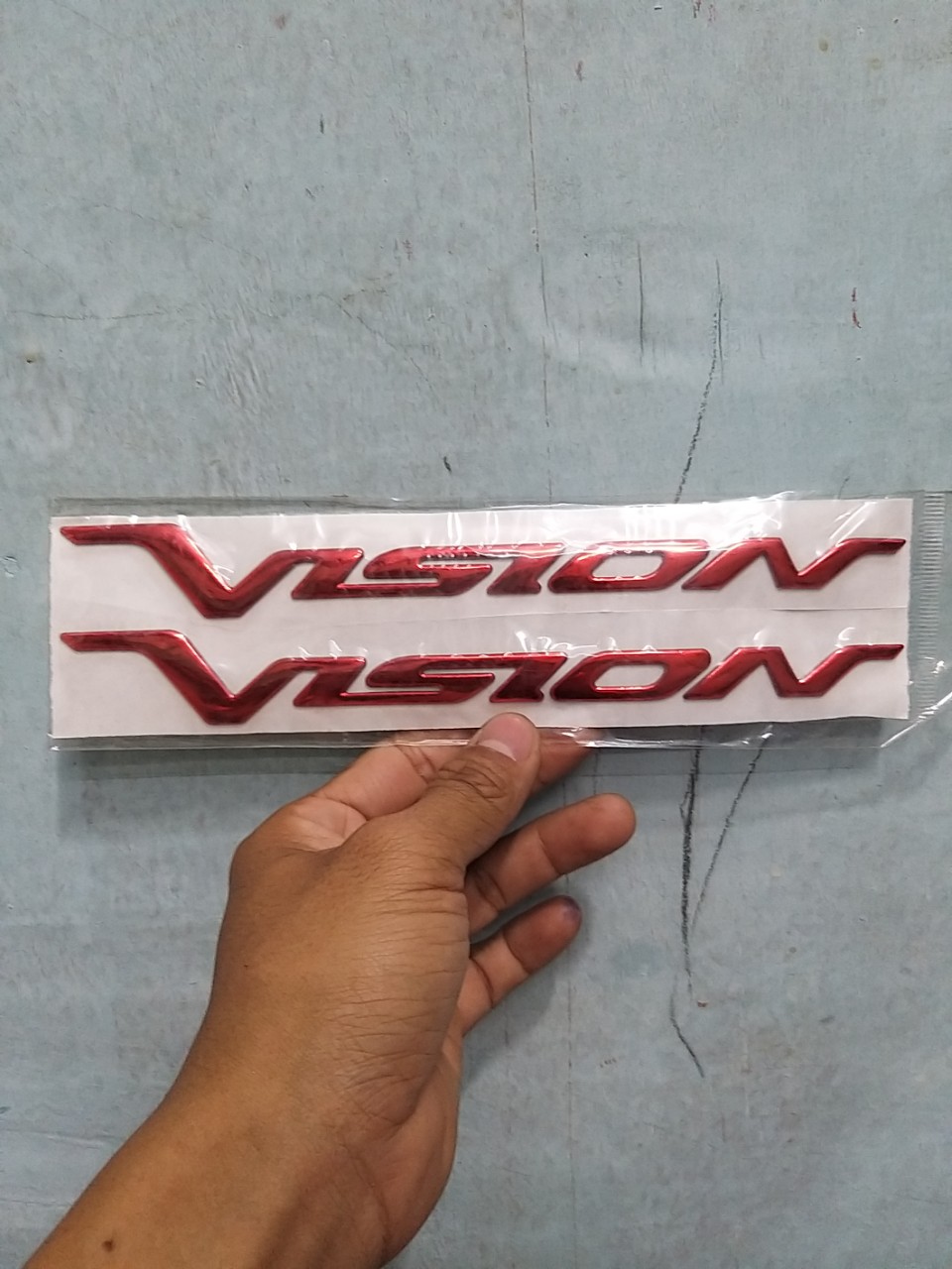 TEM CHỮ NỔI VISON (2 CÁI)