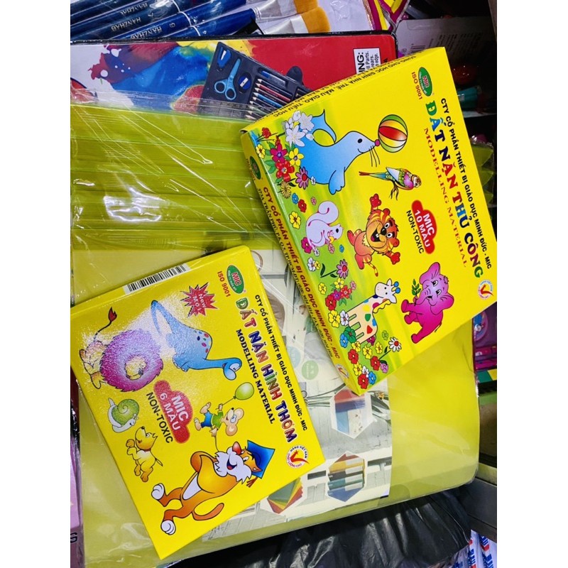 Hộp đất nặn Mic hàng công ty