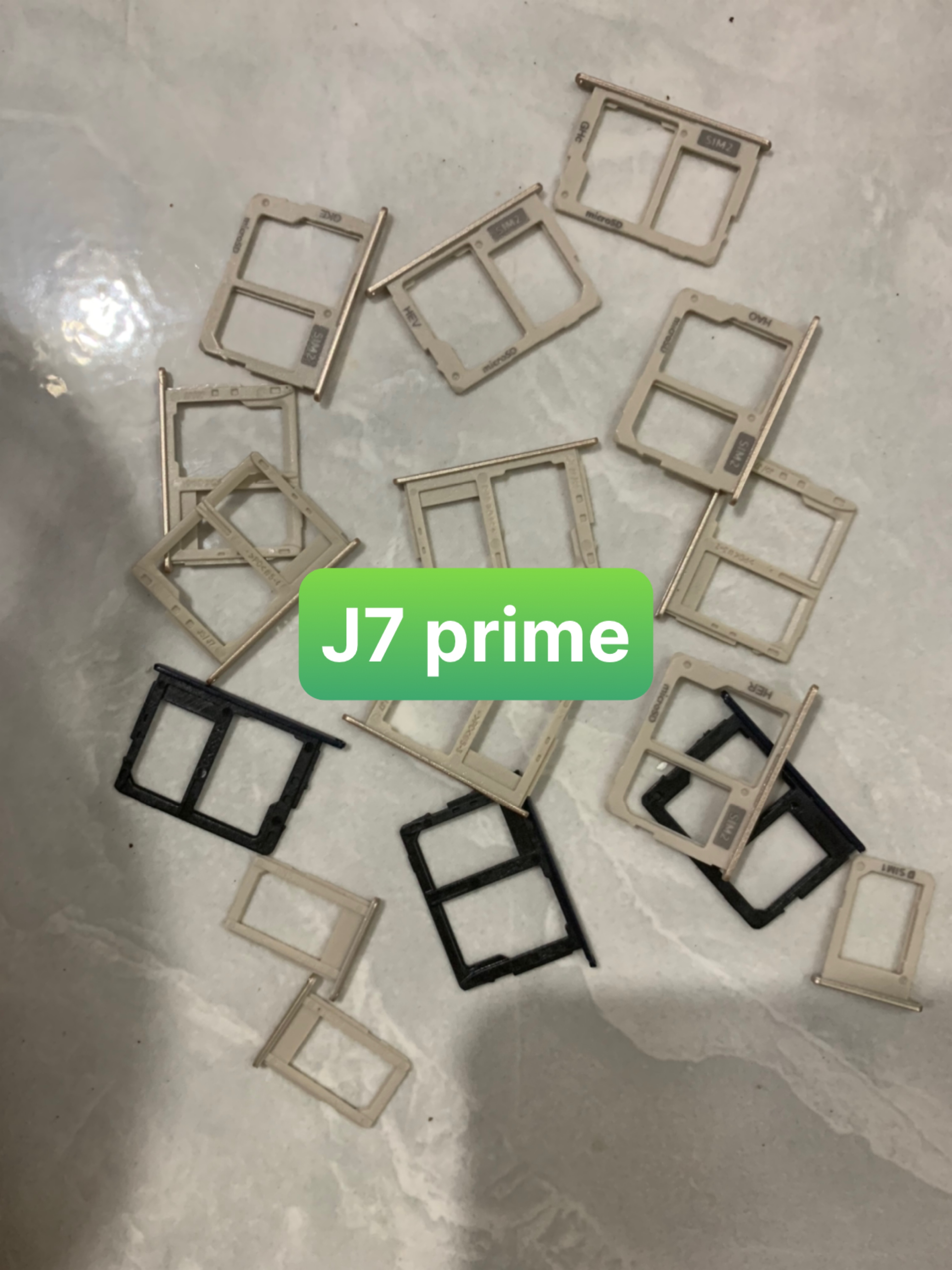 khay sim điện thoại sam sung j7 prime