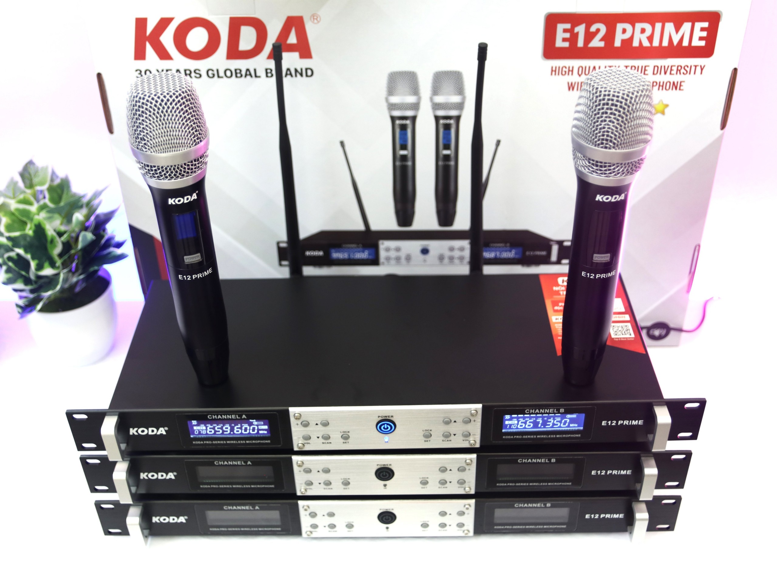 MICRO KHÔNG DÂY KODA E12 PRIME (MỚI 2022) MIC SÁNG, HÁT NHẸ, TIẾNG CA BAY BỔNG
