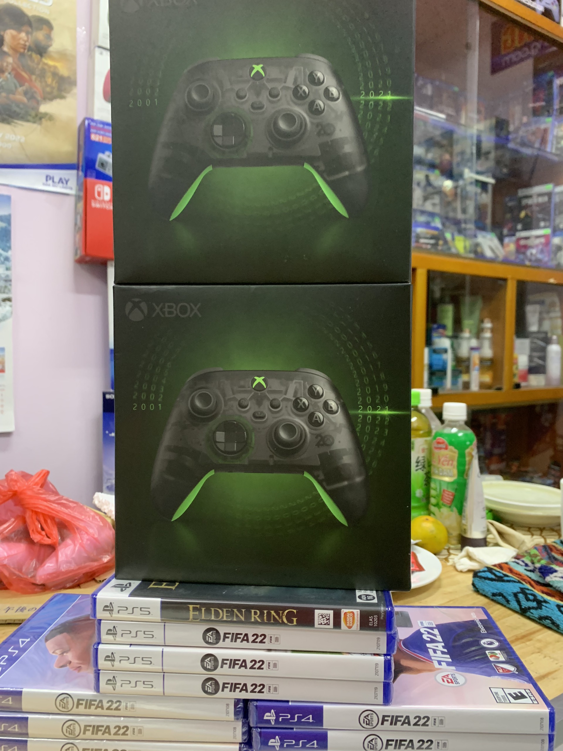Tay cầm Xbox One X Wireless Controller Series phiên bản đặc biệt 20th Anniversary