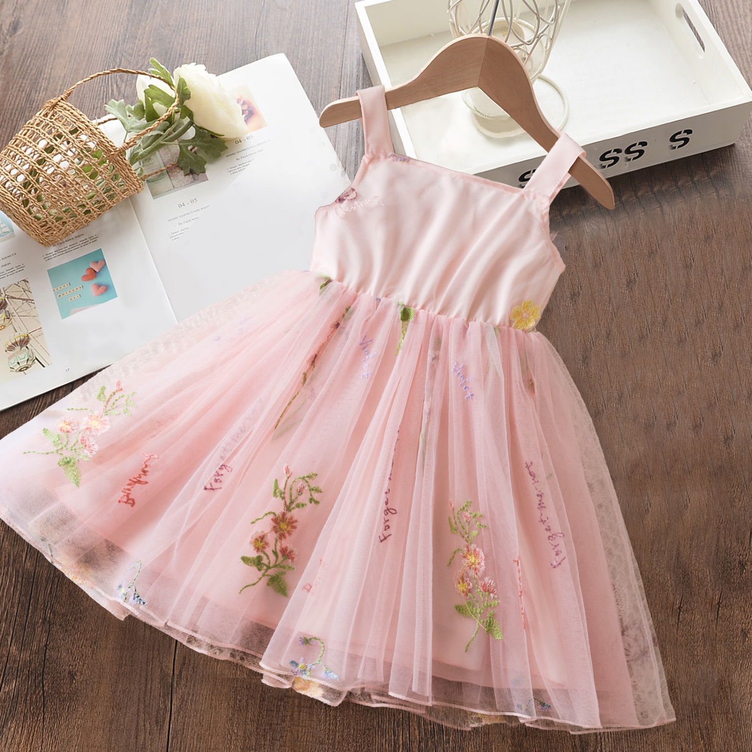 Baby Girl NNJXD Floral Dress Mesh Girl Dress Kids Summer Sling Dress Kids Green Dress Embroidery Bow Dress Birthday Party Dress