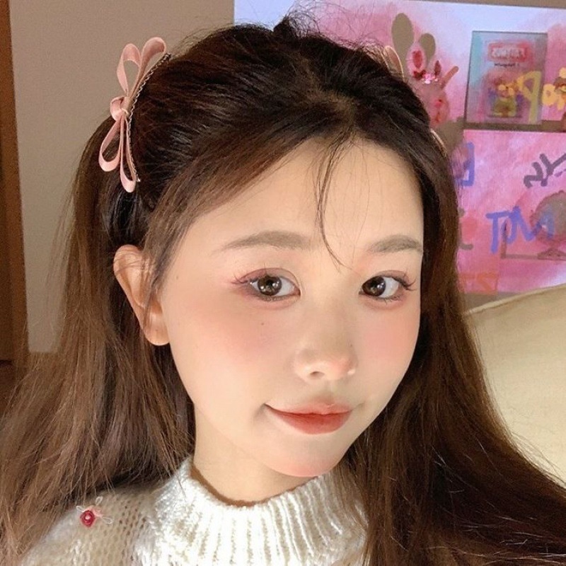 Lược Cài Tóc Mái Và Tóc Gãy Phong Cách Hàn Quốc