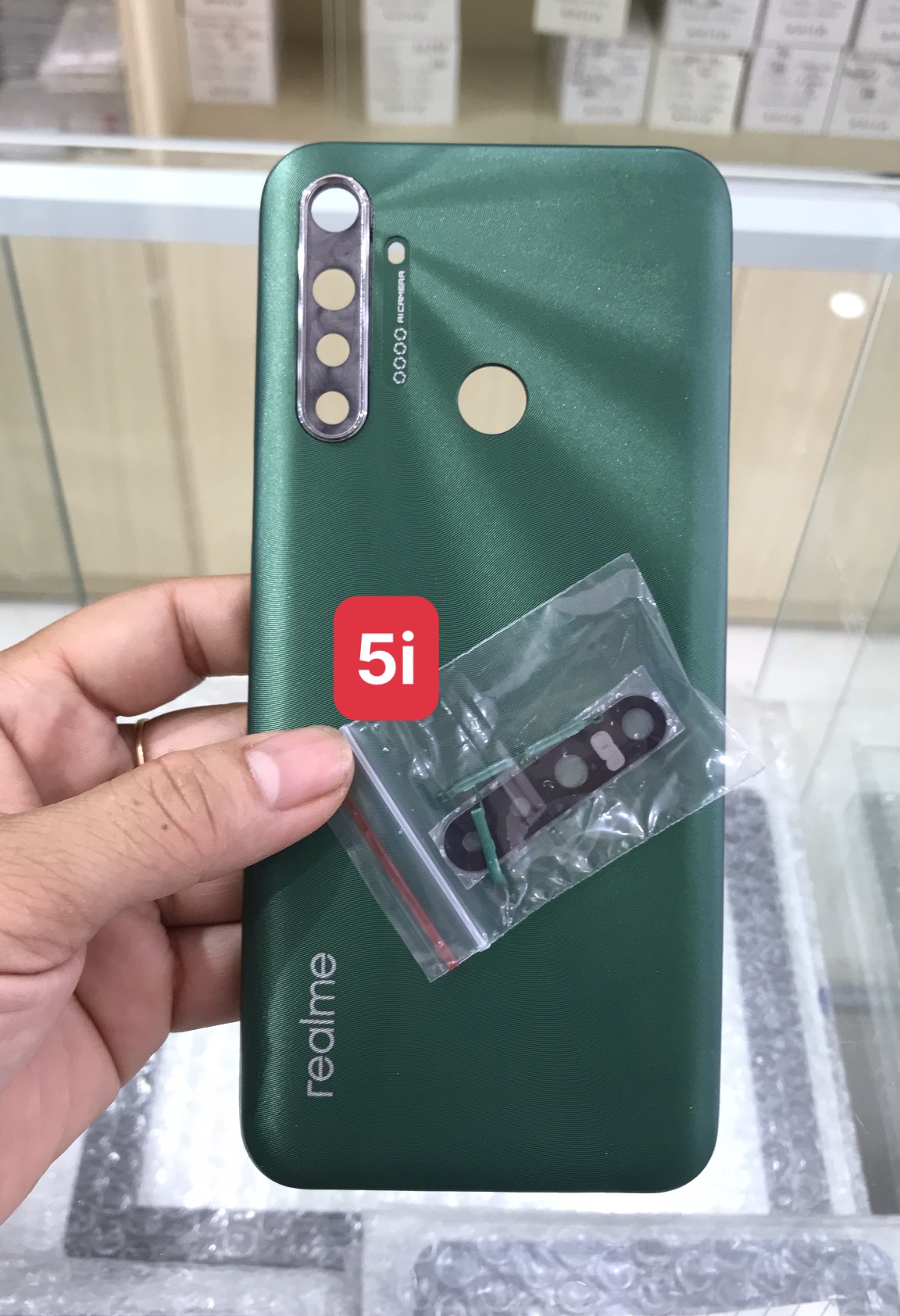 Lưng vỏ realme 5i