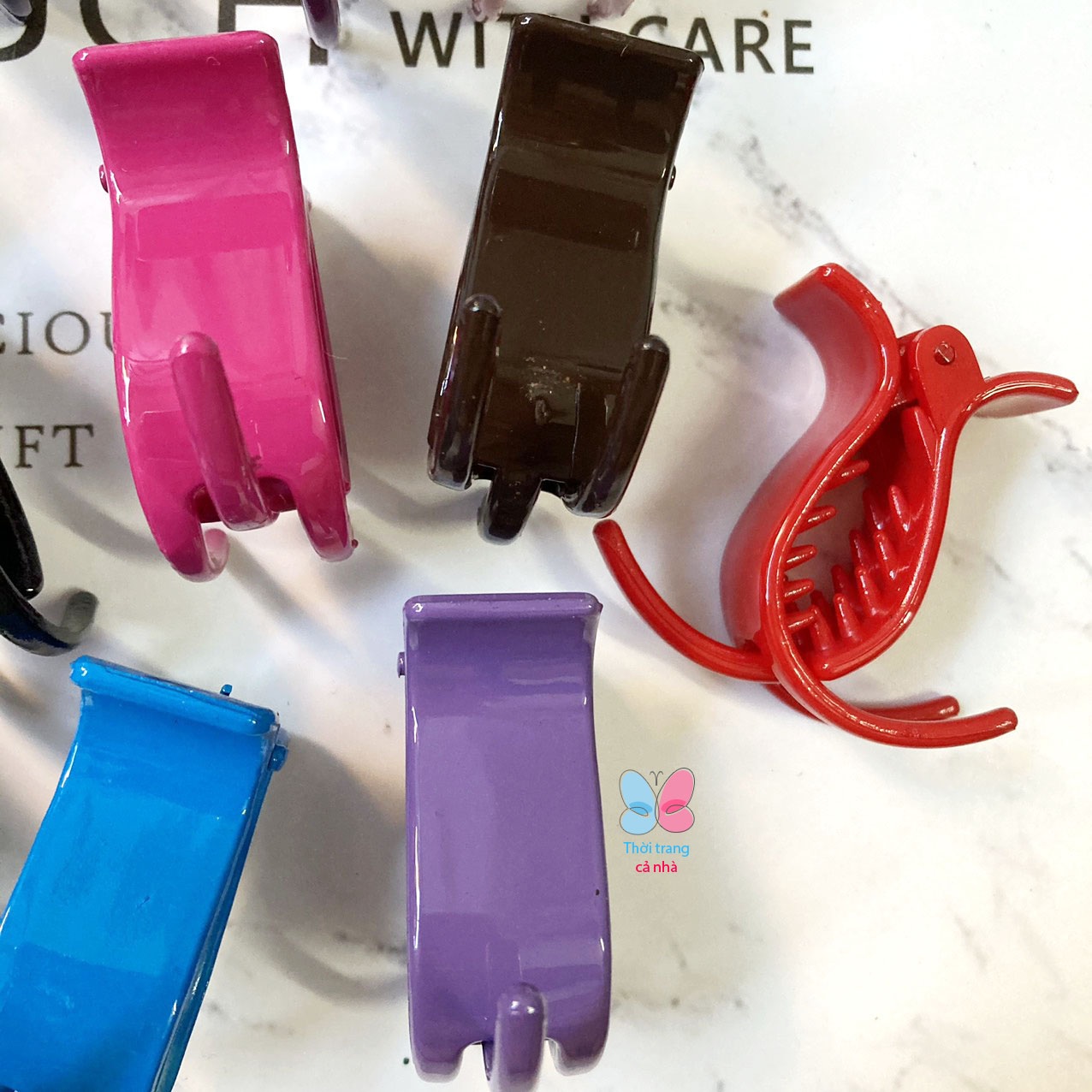 Type 1 Hair Clip with 3 Teeth and 5 Teeth in Glossy Color Dbt29