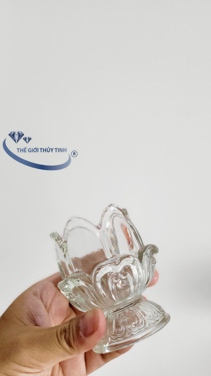 LY THỦY TINH SEN NỞ ĐỰNG NẾN