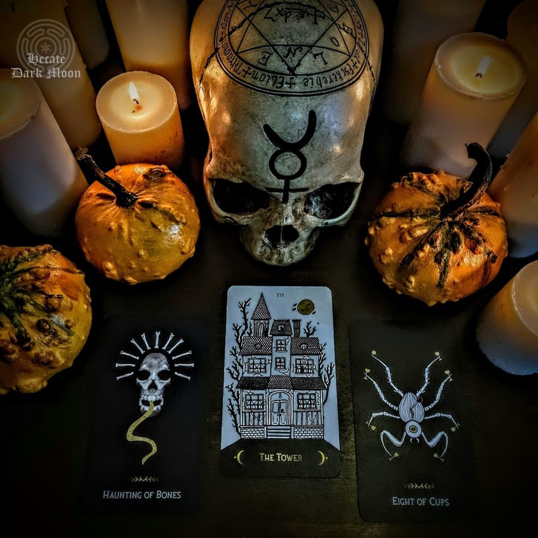 Macabre Tarot