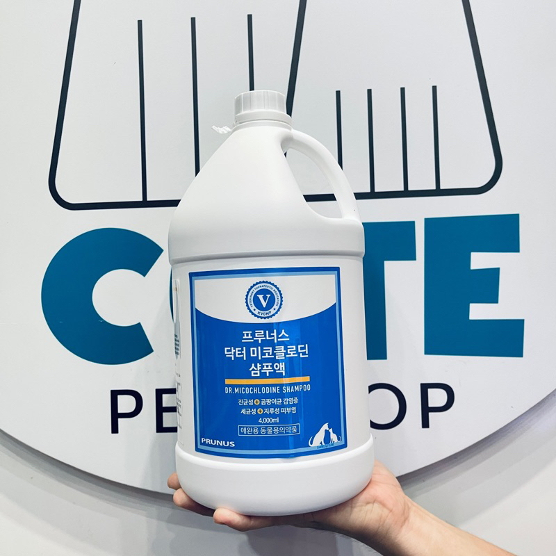 Sữa tắm tɾị nấm và viêm da cho chó mèo prunus dr. micochlodine shampoo can 4 lít