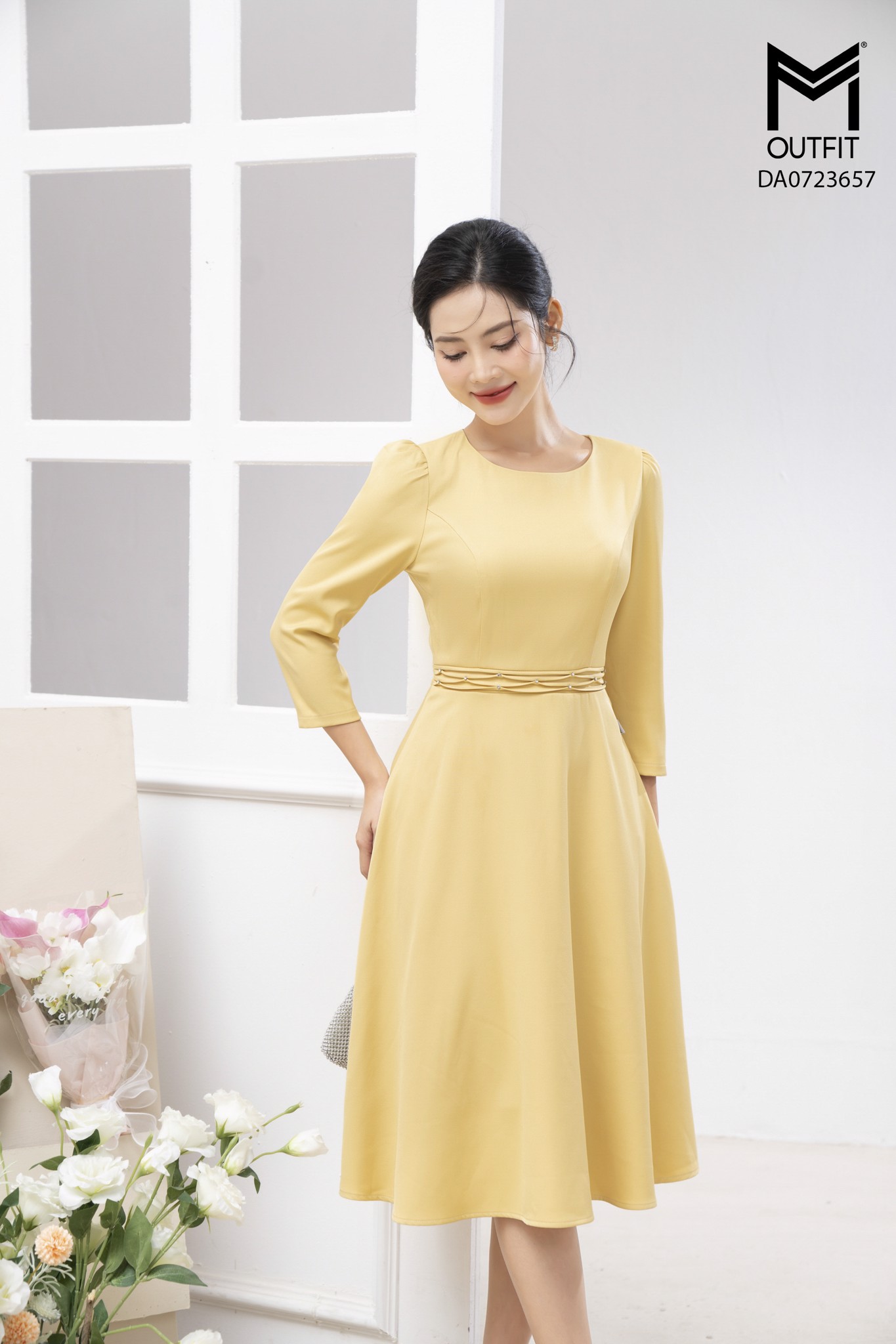 Đầm dáng xòe, tay lỡ đính đá TT