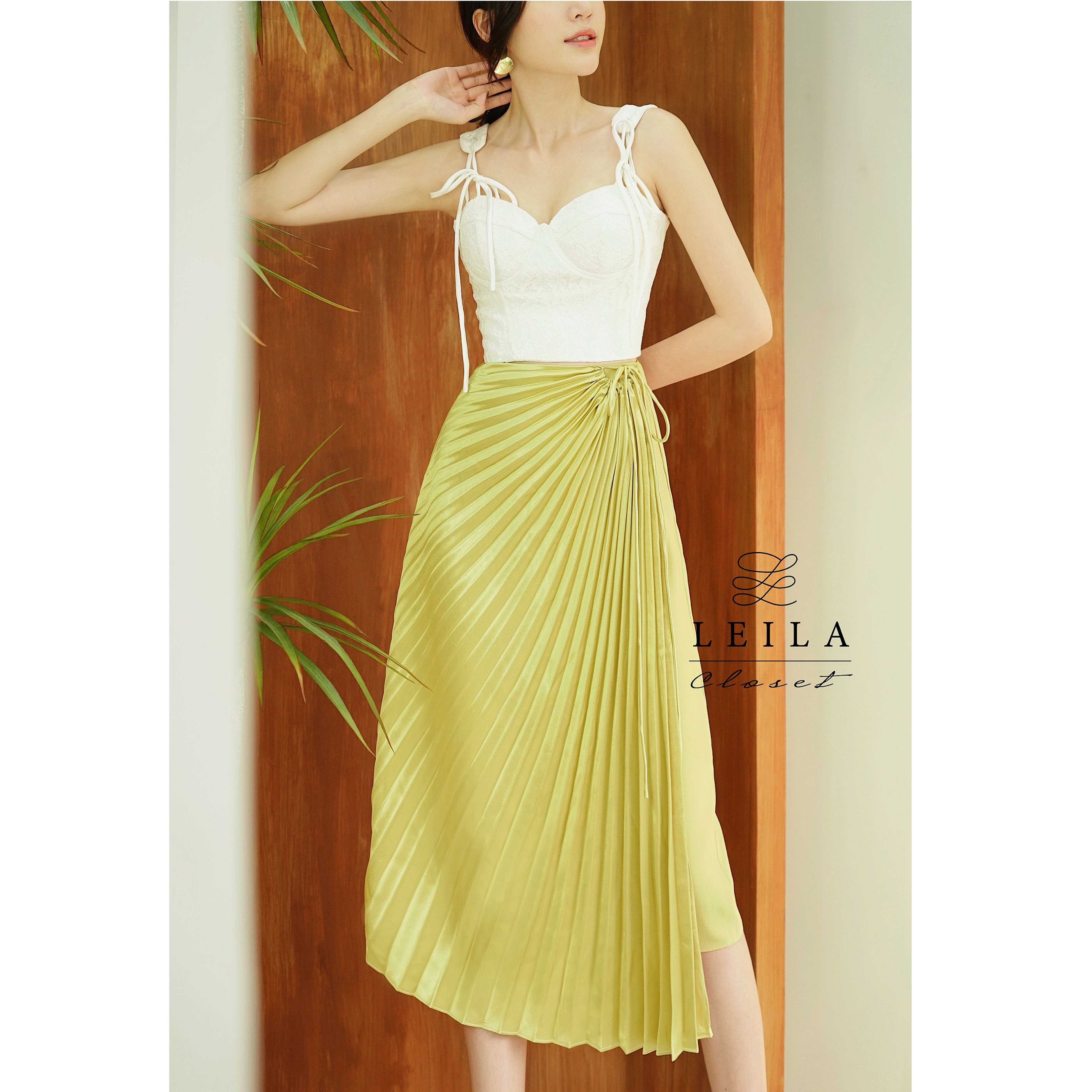 Chân váy lụa Lisa đắp tà dập ly quạt