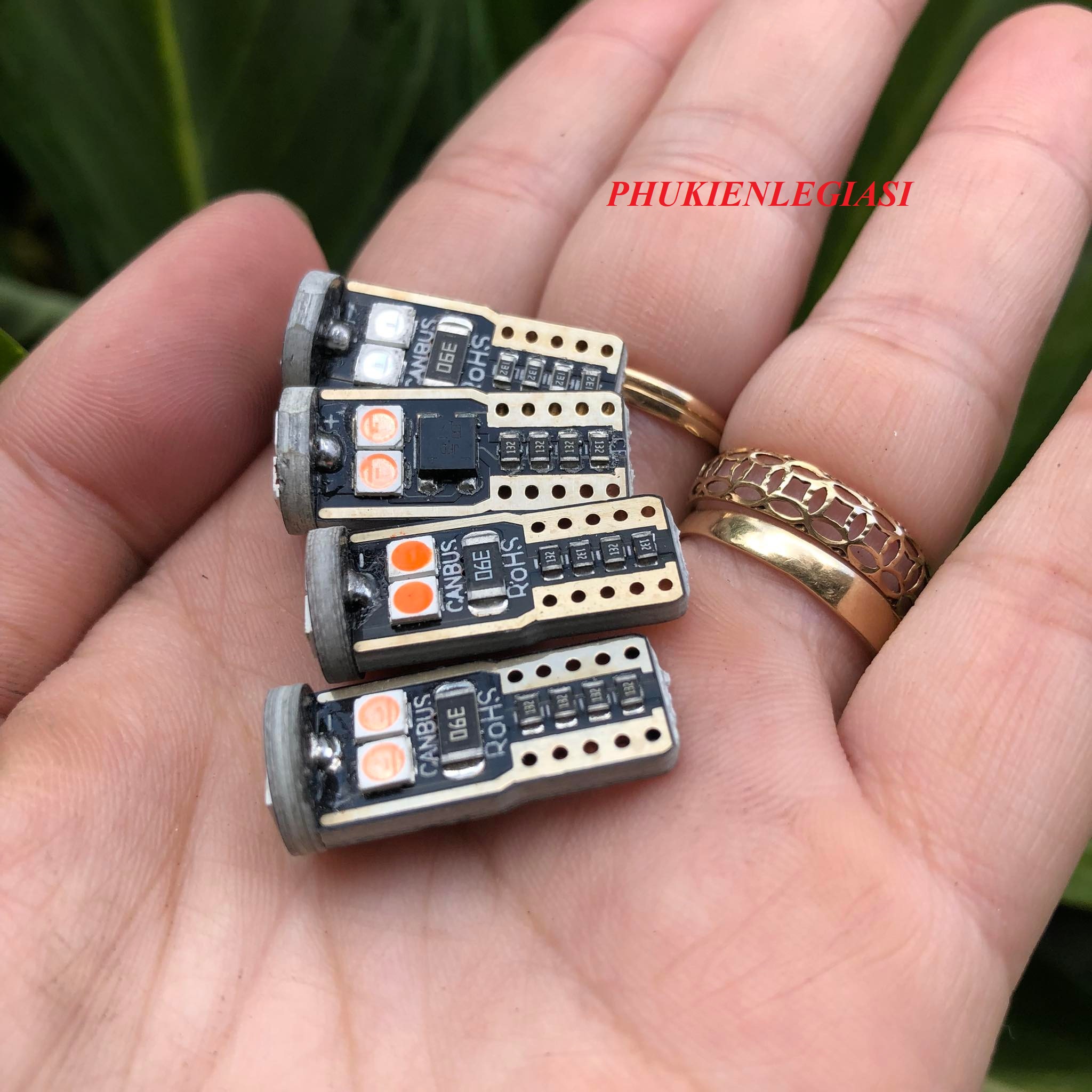 Đèn led t10 chip 3030 6smd 6 led siêu sáng mitsubishi grandis