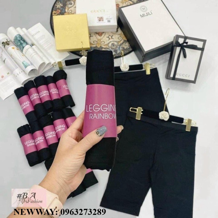 Quần đùi legging nữ dáng ngắn màu đen