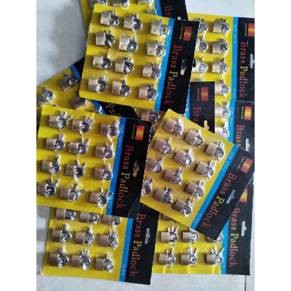 1 cái ổ khoá vali đồng thau,ổ khoá mini