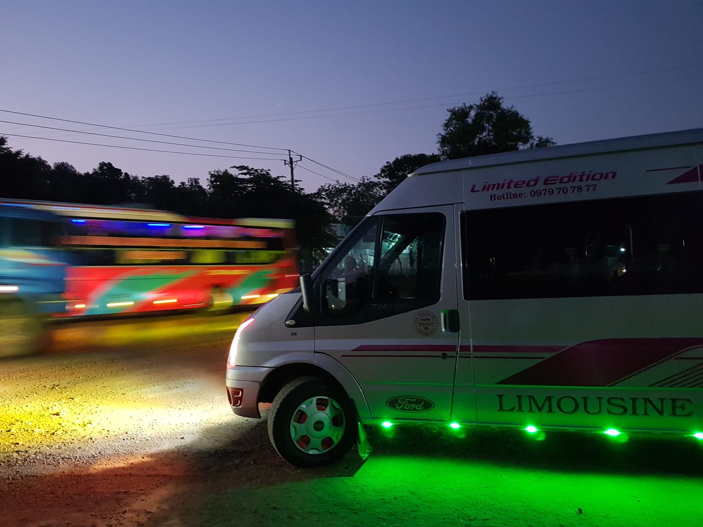 DÂY ĐÈN LED MẮT DÀI  1 DÂY 20 BÓNG