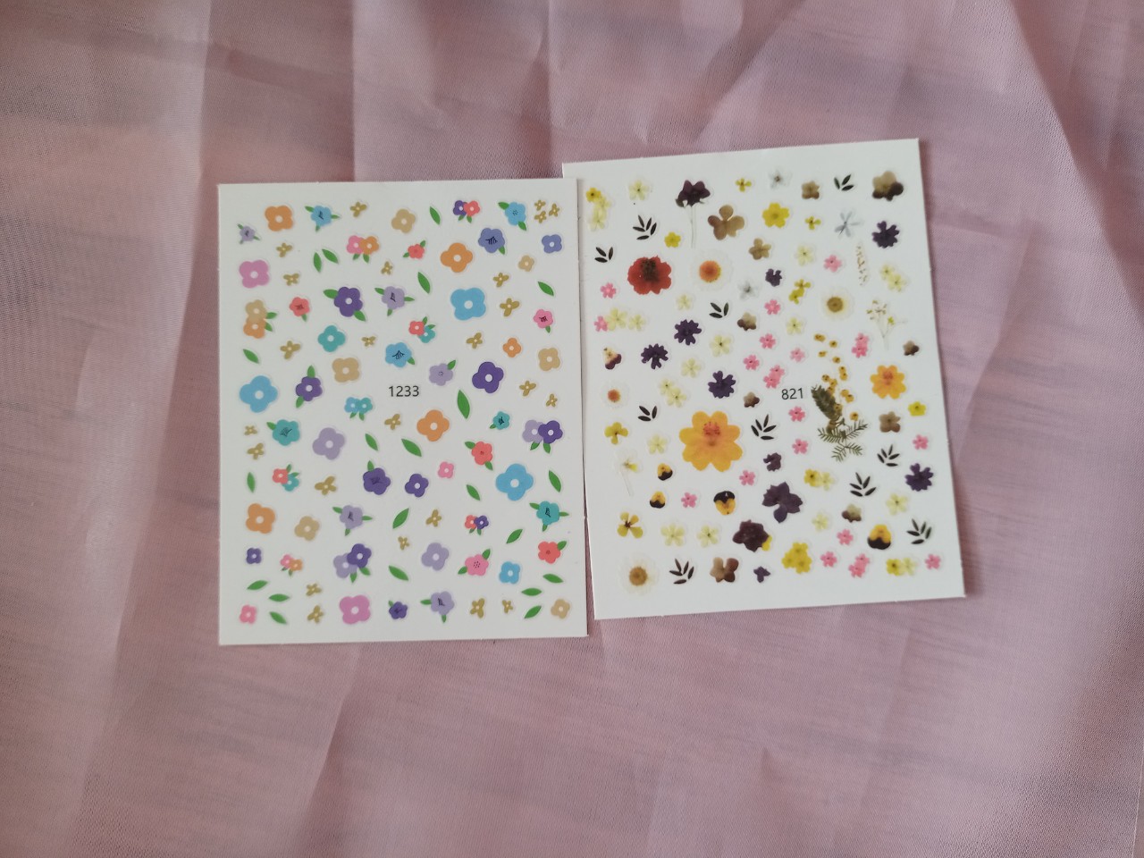 Sticker dán móng có nhiều mẫu  - Trường Thọ, TĐ