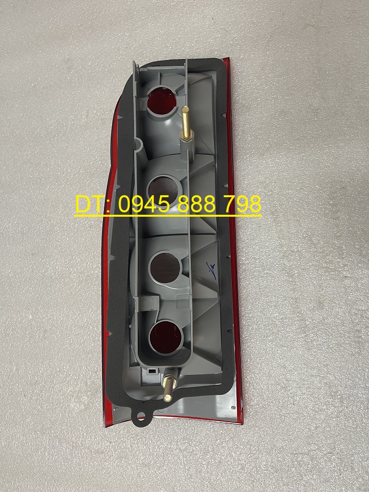 Đèn hậu Ford Transit 2008