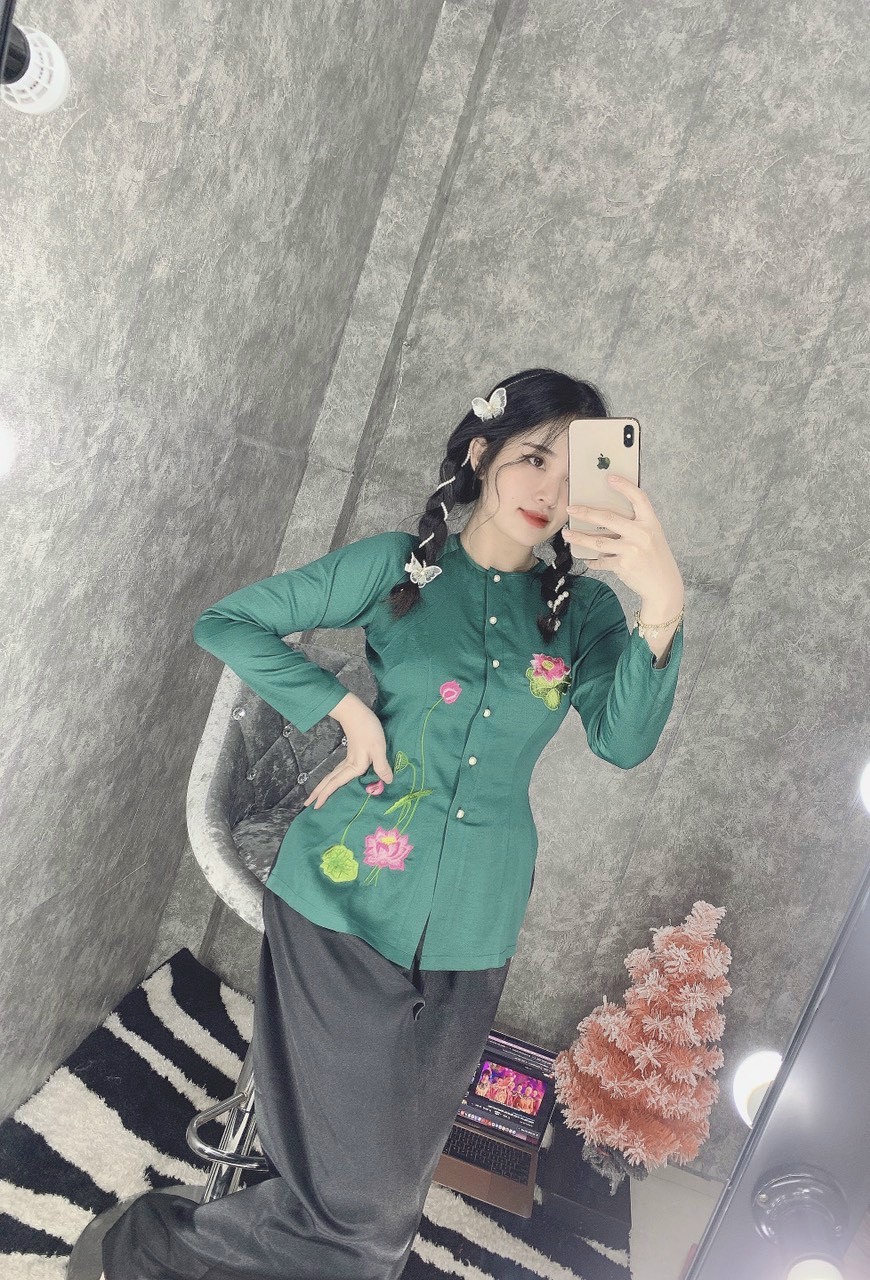 ÁO BÀ BA THÊU HOA SEN LỤA TƠ TẰM