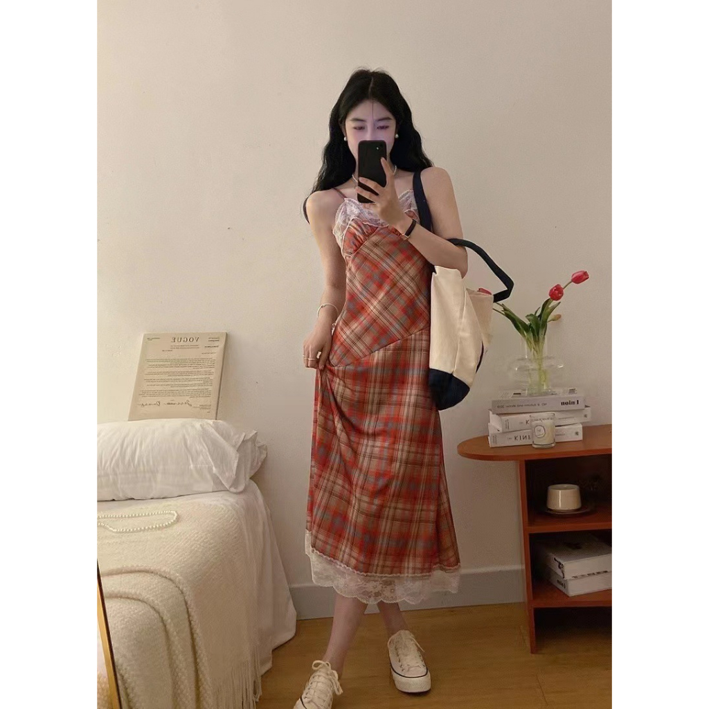 Đầm hai dây caro đỏ cực slayyy