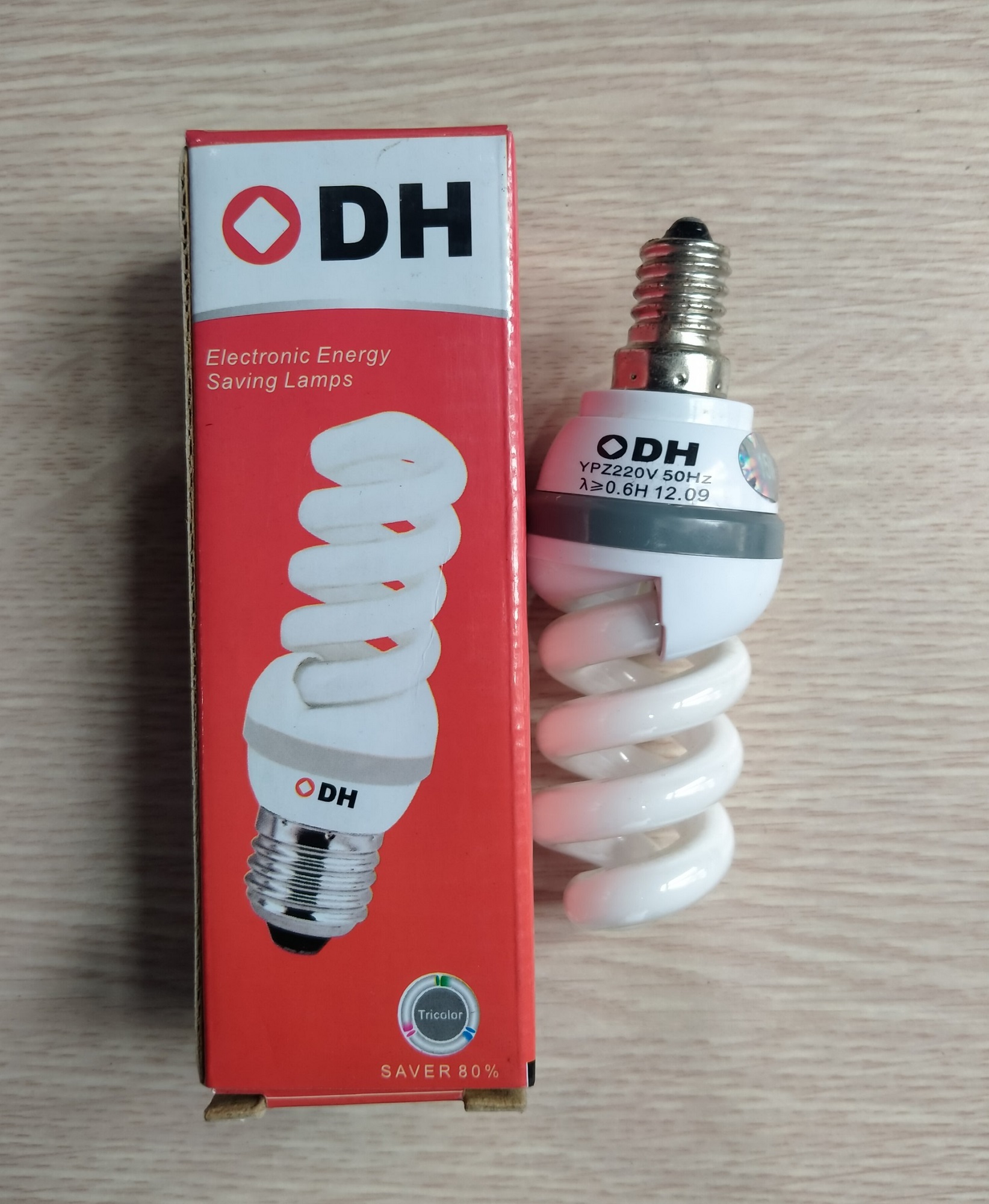 Bóng Đèn Compact 9w 11w 13w 15w 20w E27 E14 Oket ODH