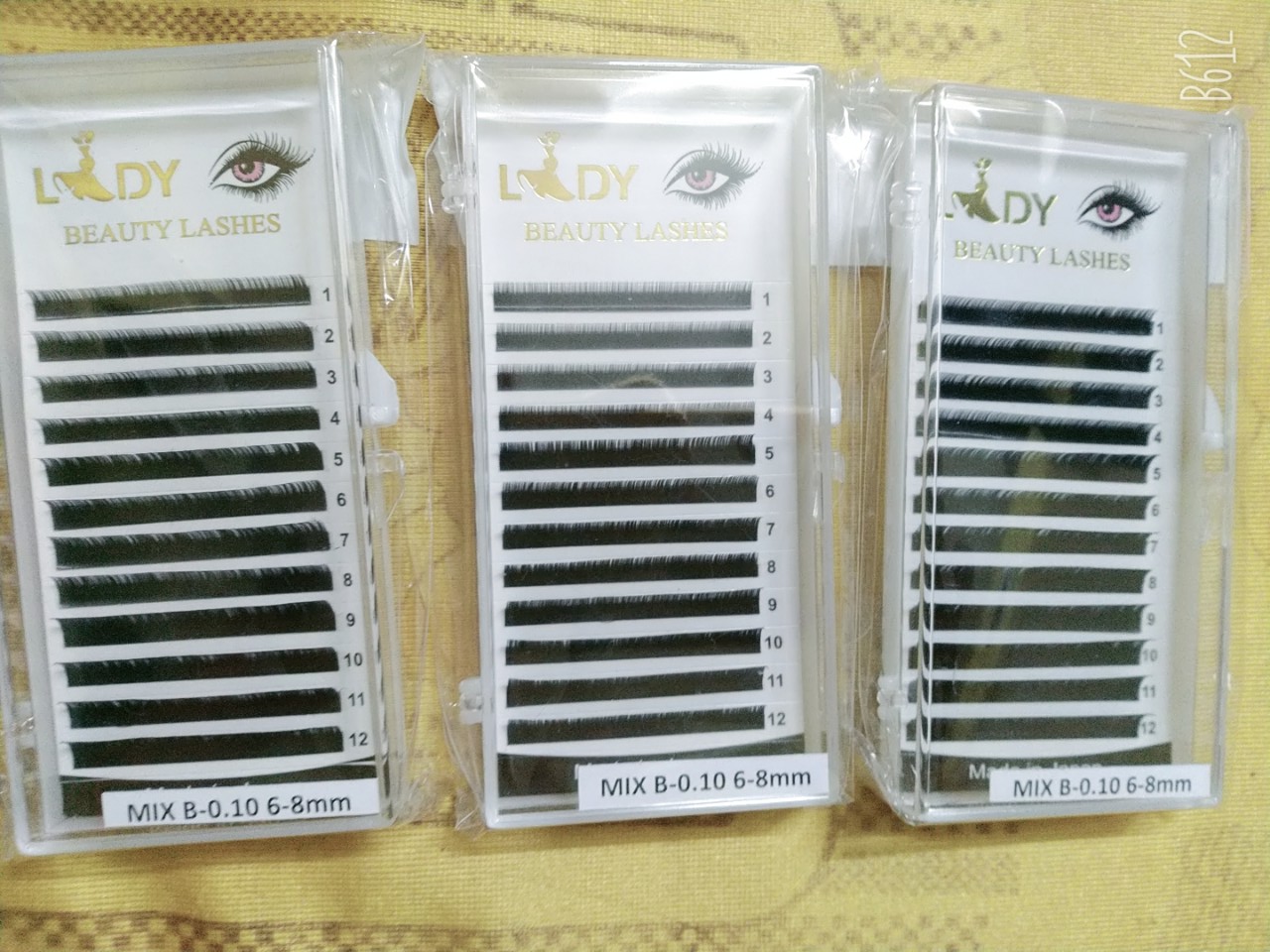 1 khay  mi  nối dưới