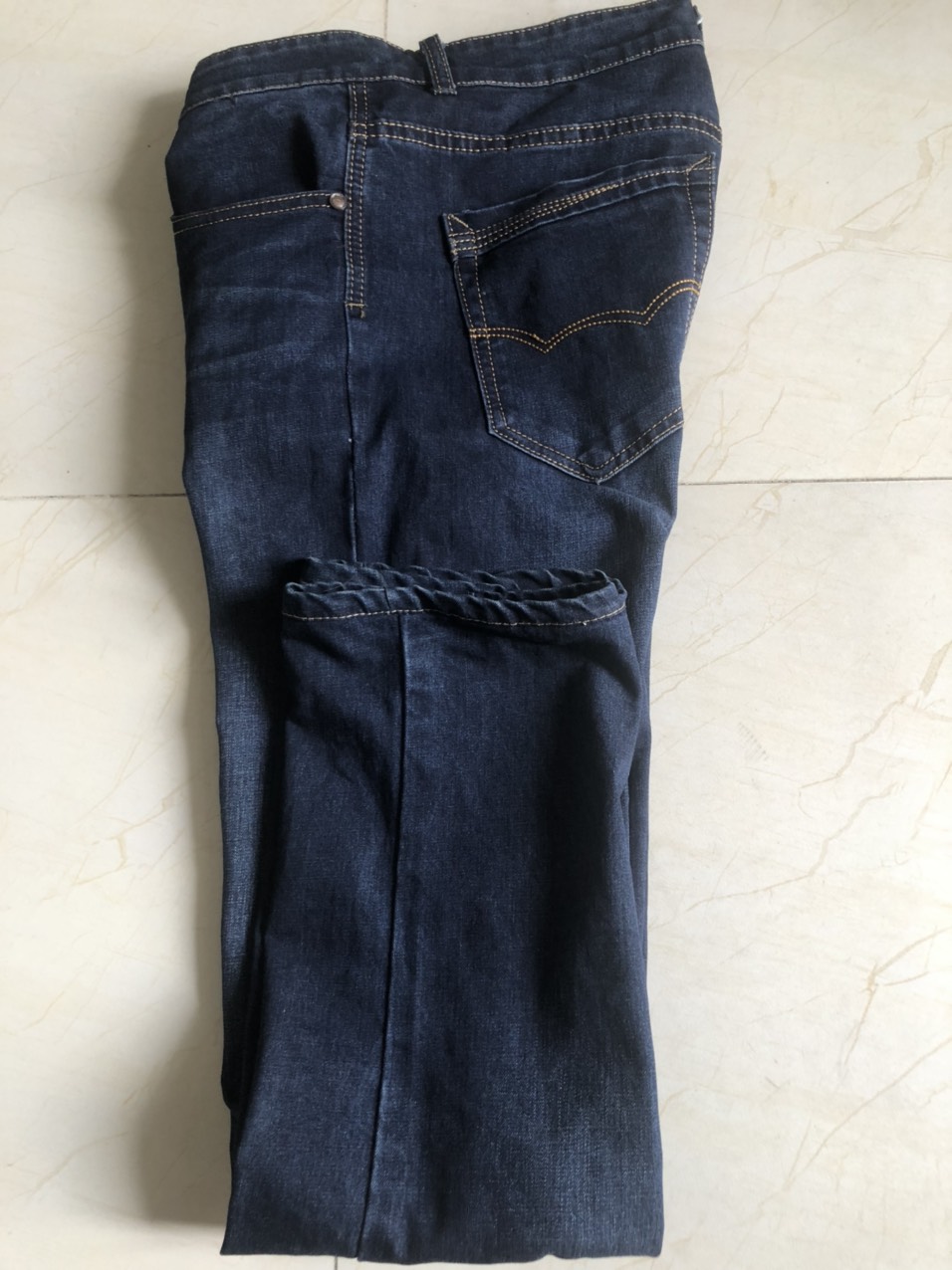 MÀU NHUỘM QUẦN ÁO