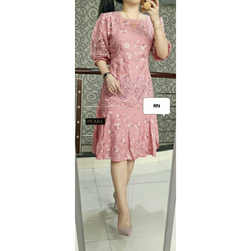 Emi Skyning pornosi aralashdi. Rus seks qizlar porno video