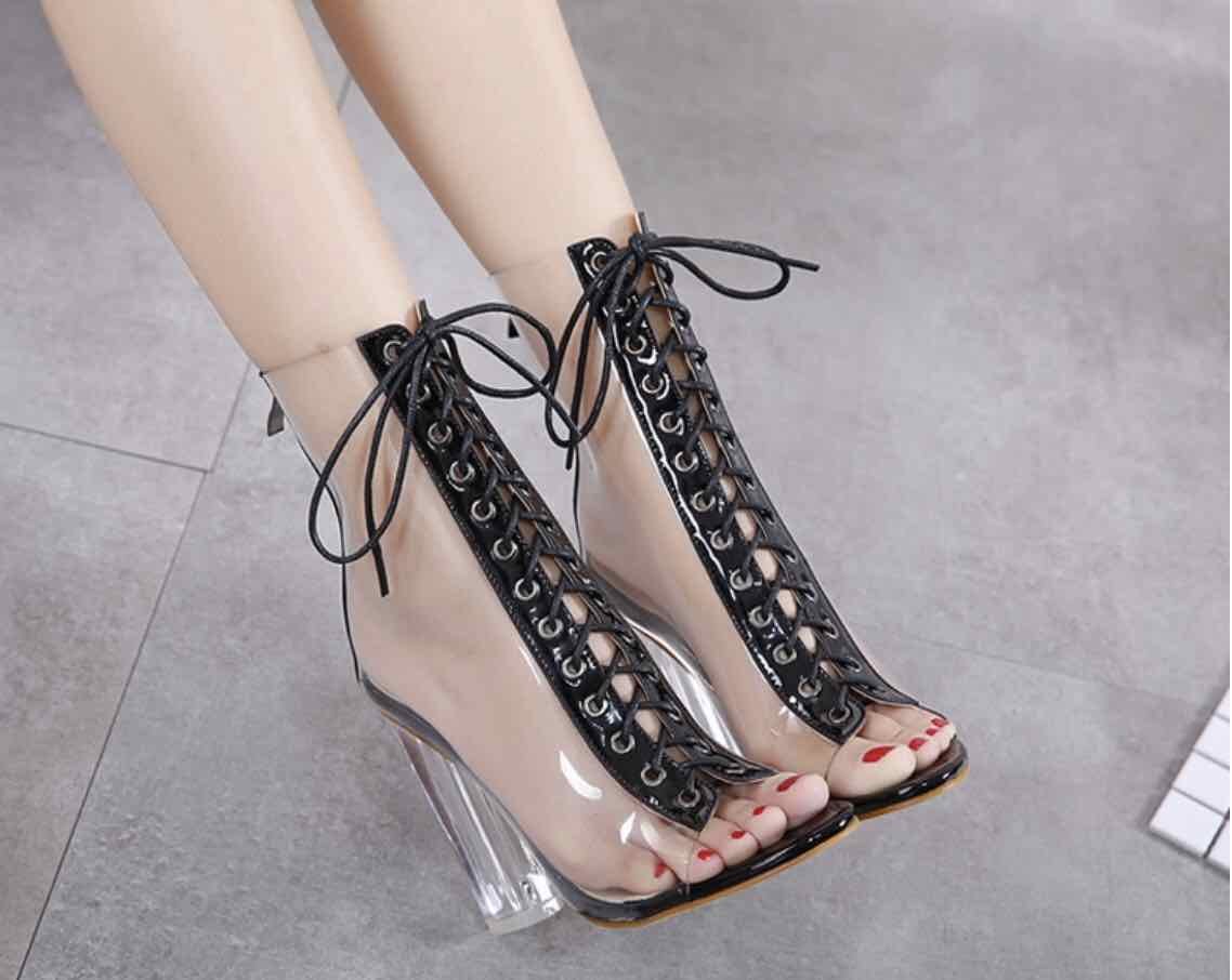 GIÀY BỐT CỘT DÂY TRONG SUỐT