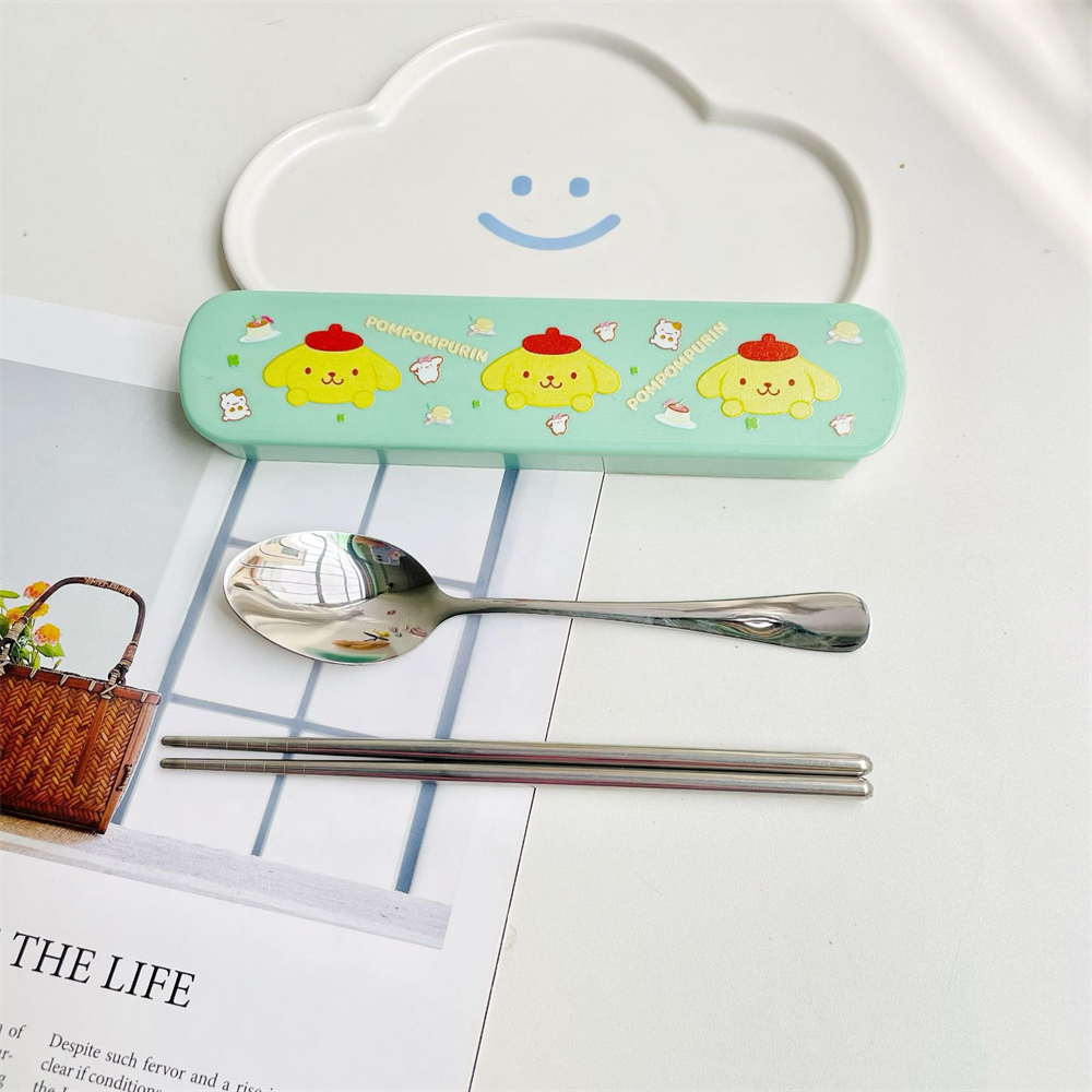 Hourser 2 cái muỗng Bộ dụng cụ ăn dẹt Sanrio + nĩa + đũa Bộ đồ ăn bằng thép không gỉ với hộp lưu trữ