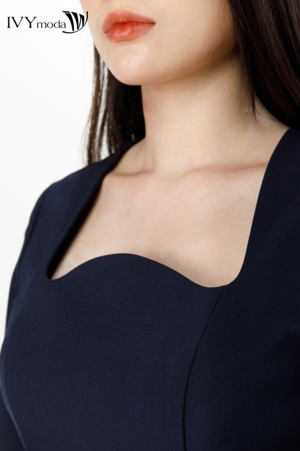 Đầm đuôi cá phối khuy ngọc trai (không kèm đai) IVY moda MS 48M7088