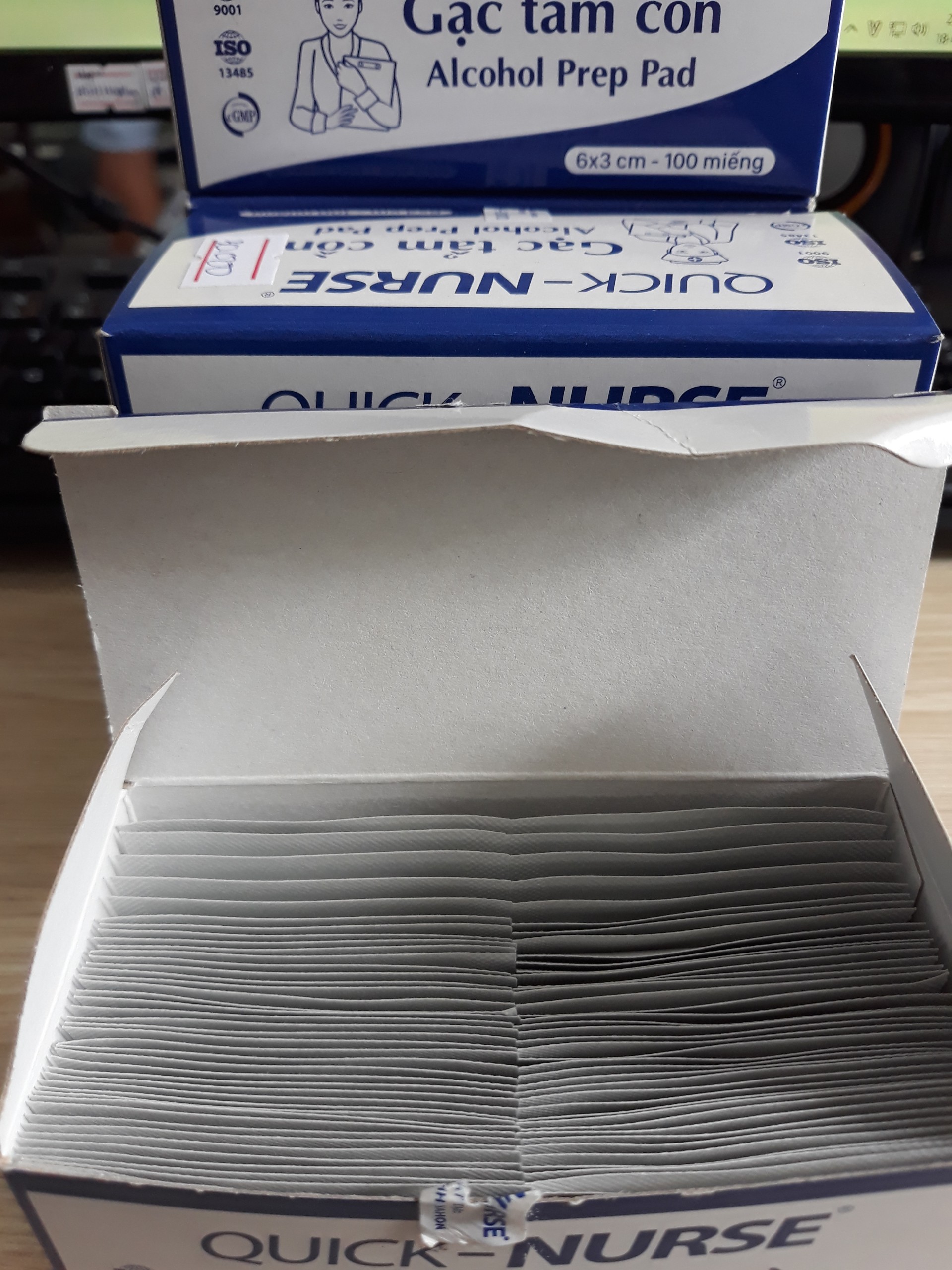[HCM]GẠC TẨM CỒN Y TẾ TIỆT TRÙNG (ALCOHOL PADS)