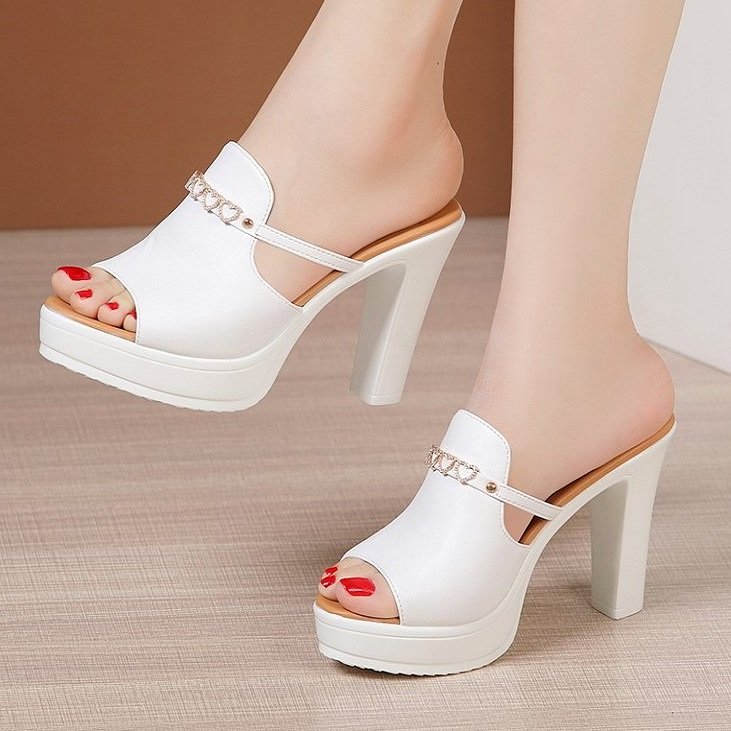 Sale - Dép cao gót quai kiểu TIM đá cao cấp