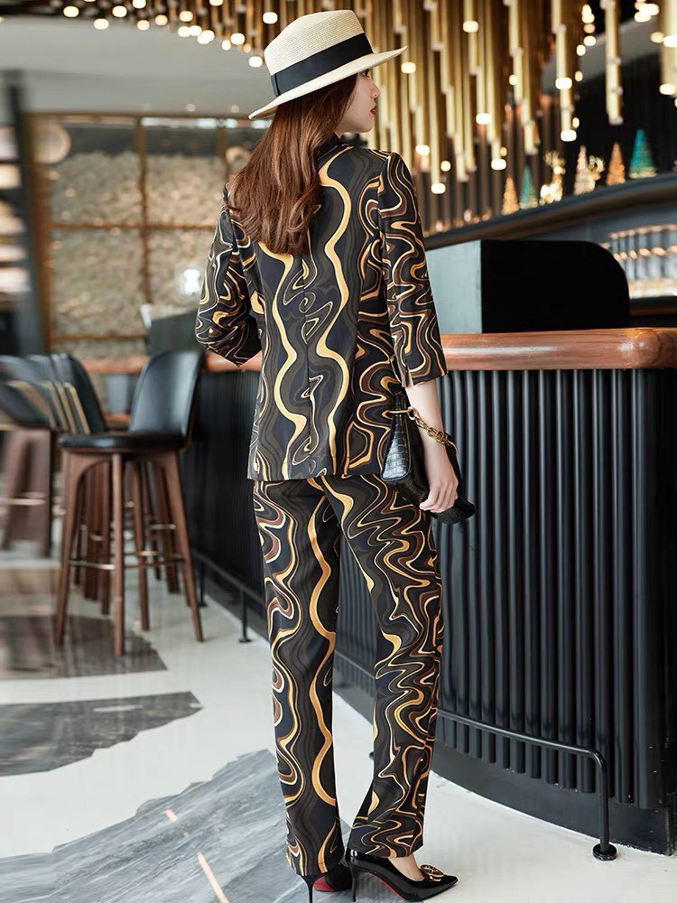 Set vest nữ  thời trang kèm áo thun