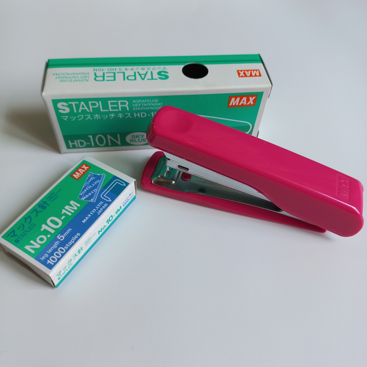 Bấm kim - dập ghim số 10 max hd-10n + 01 hộp kim số 10 max
